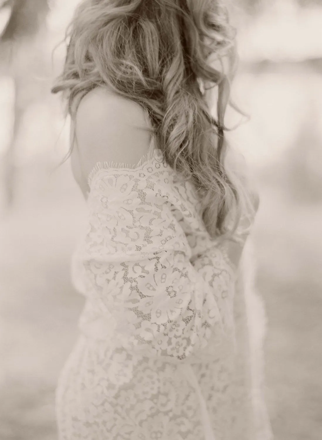 Elizabeth Lined Lace Robe