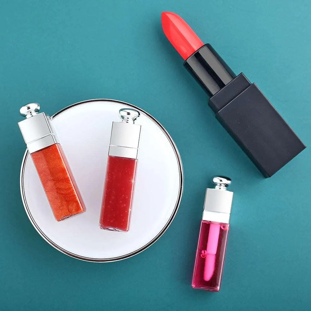 Luxe Lip Oil: Hydration & Shine for Perfectly Glossy Lips