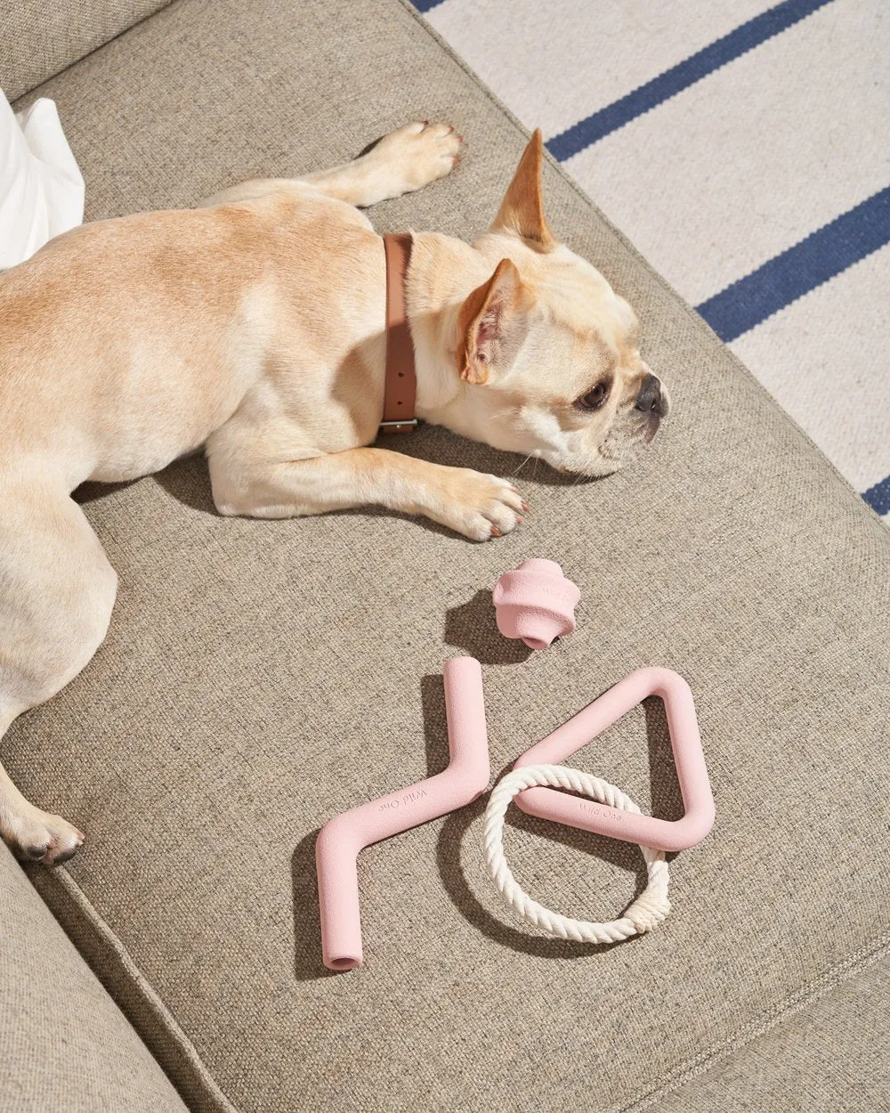 Twist Toss, Blush